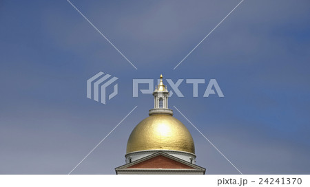 Massachusetts, Boston, Massachusetts State House dome in Beacon Hill Massachusetts, Boston, Massachusetts State House dome in Beacon Hill 24241370