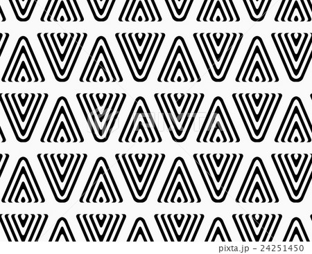 Black and white diamonds split Black and white diamonds split 24251450