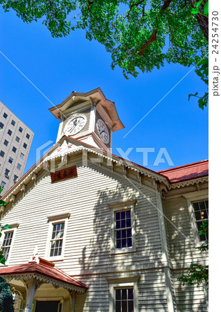 札幌時計台　 旧札幌農学校演武場 24254730