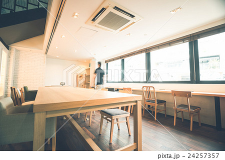 商業施設 撮影協力:TENOHA DAIKANYAMA 商業施設 撮影協力:TENOHA DAIKANYAMA 24257357
