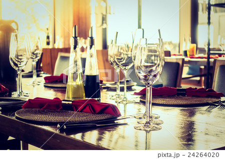 Table setting 24264020