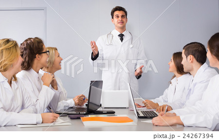 Discussion of research work. 24267394