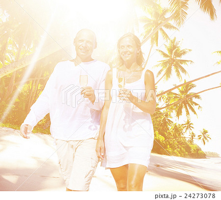 Couple Honeymoon Tropical Beach Romantic Concept 24273078