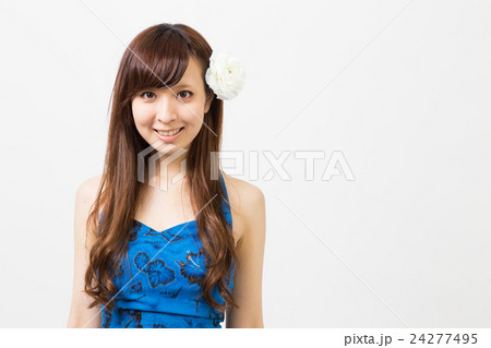 ワンピースの女性 ワンピースの女性 24277495