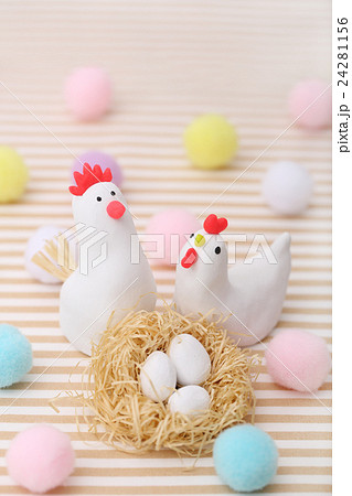 鶏と卵 24281156