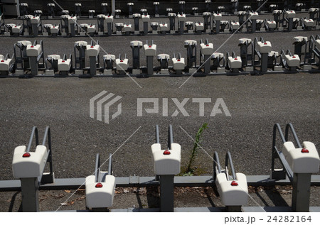 開設間際の自転車駐輪場 24282164