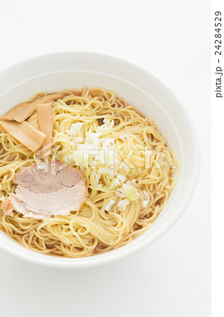 醤油ラーメン 白バック 醤油ラーメン 白バック 24284529