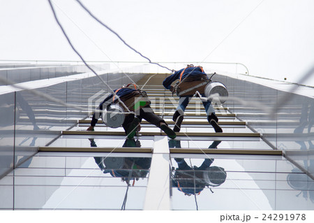 risk carrier cleaning mirror hight tower risk carrier cleaning mirror hight tower 24291978