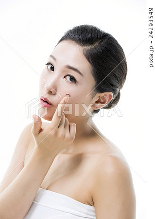 Beautiful Asian Woman / Beauty Concept.jpg Beautiful Asian Woman / Beauty Concept.jpg 24293549