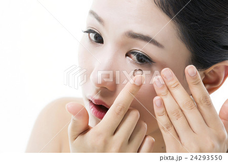 Beautiful Asian Woman / Beauty Concept.jpg Beautiful Asian Woman / Beauty Concept.jpg 24293550
