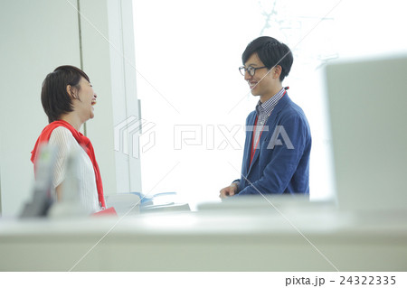 オフィス　ビジネスイメージ 24322335