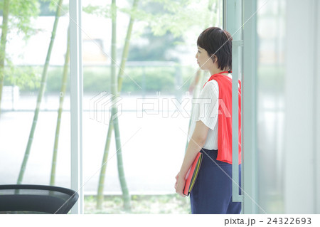 オフィス　ビジネスイメージ 24322693