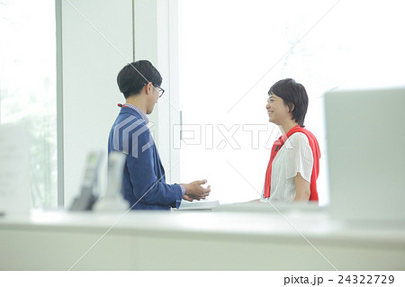 オフィス　ビジネスイメージ 24322729