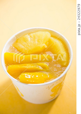 Carambola Juice & Yongfu ice cream Carambola Juice & Yongfu ice cream 24322979