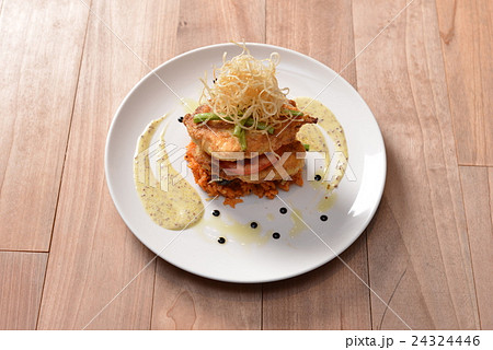 Fabrica Chair 24324446