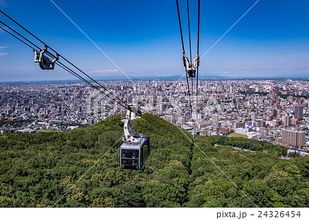 北海道 札幌 藻岩山ロープウェイからの札幌の街並みの写真素材 [24326454] - PIXTA