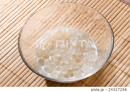 パールタピオカ 台湾のスイーツ Tapioca coconut milk パールタピオカ 台湾のスイーツ Tapioca coconut milk 24327298