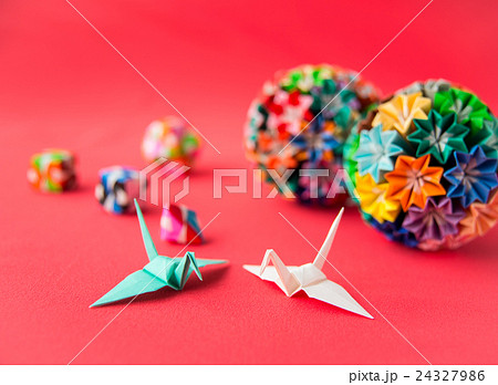 折鶴　くす玉　折り紙　おりがみ　認知症予防　折り紙工学 24327986