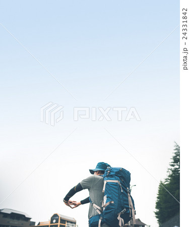 登山中のイメージ 登山中のイメージ 24331842