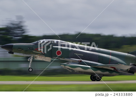 航空自衛隊　戦闘機　離陸　　RF-4EJ 24333880