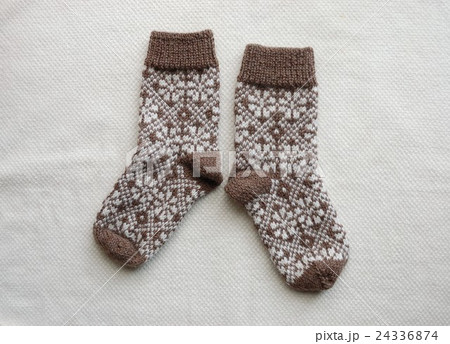 手編みの靴下 24336874