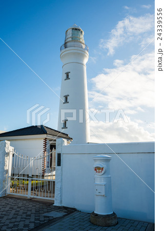 犬吠埼灯台 (千葉県銚子市犬吠埼) 2016年8月現在 犬吠埼灯台 (千葉県銚子市犬吠埼) 2016年8月現在 24339556