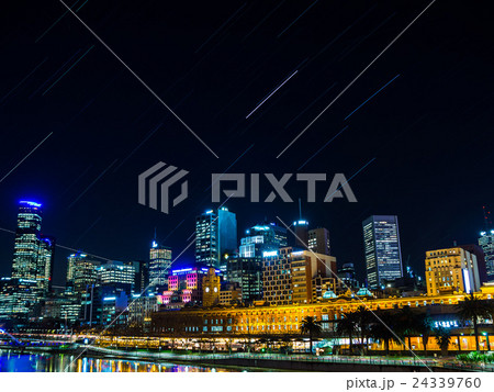 メルボルンの夜景 24339760