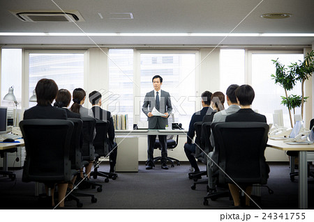 ビジネスマン 24341755