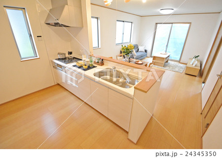 新築住宅キッチン写真 24345350