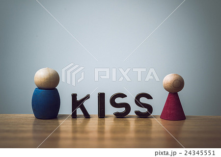 KISS 24345551
