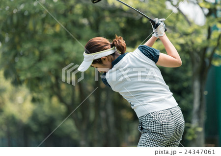 Japanese woman golfer , housewife 24347061