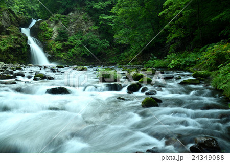 夏の上大滝 24349088
