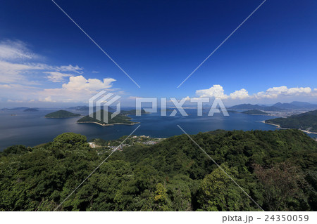 瀬戸内海、粟島を含む塩飽諸島と三豊市から坂出市にかけての海岸部 24350059