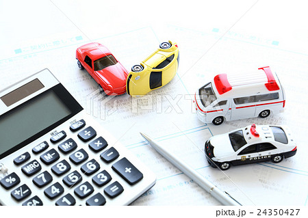自動車保険 24350427