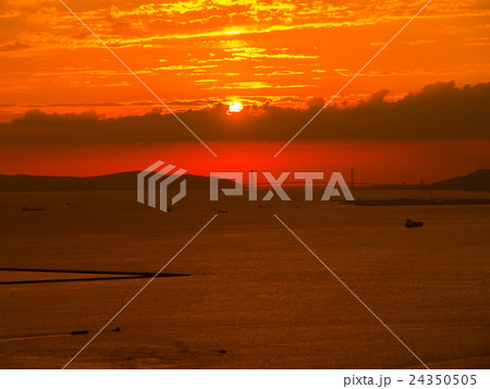 明石海峡の夕日 24350505
