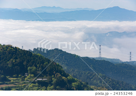 愛媛県大洲市の雲海 24353246