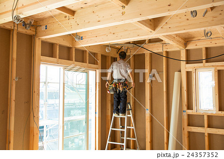 住宅電気工事の写真素材