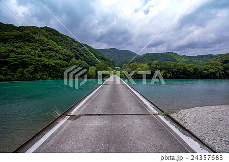 勝間沈下橋（高知県四万十川） 24357683