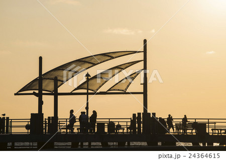 レドンドビーチ　夕方のキングスハーバー 24364615