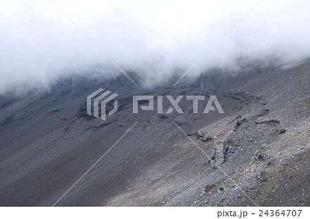宝永山の第一火口壁(富士山) 宝永山の第一火口壁(富士山) 24364707