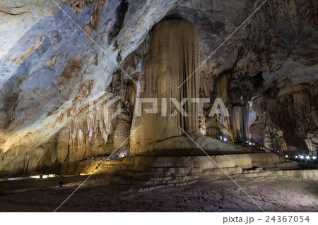 ベトナムの「天国の洞窟」と呼ばれる鍾乳洞 24367054
