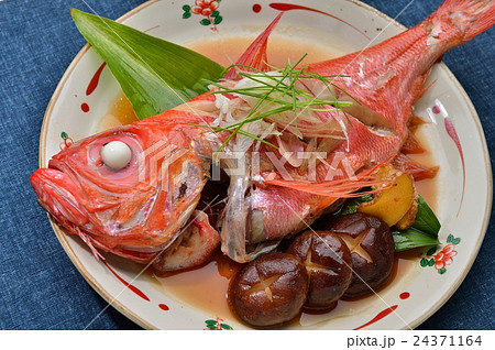 国産の金目鯛 キンメダイ 魚の煮付け料理 煮魚 和食 の写真素材 24371164 Pixta