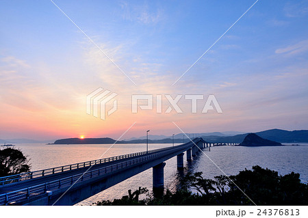 角島大橋の朝日 24376813