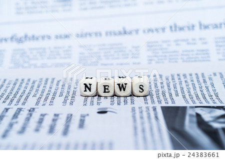 英字新聞上にアルファベットでNews、ニュース 英字新聞上にアルファベットでNews、ニュース 24383661