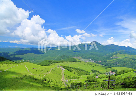 蓼科山と青空（長野県） 24384448