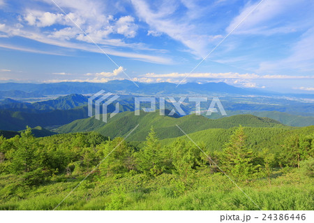 青空と山々（長野県美ヶ原高原） 24386446