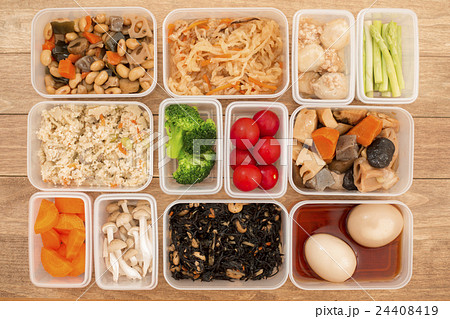 常備菜 作り置き おかず 惣菜 野菜 カット野菜 煮物の写真素材