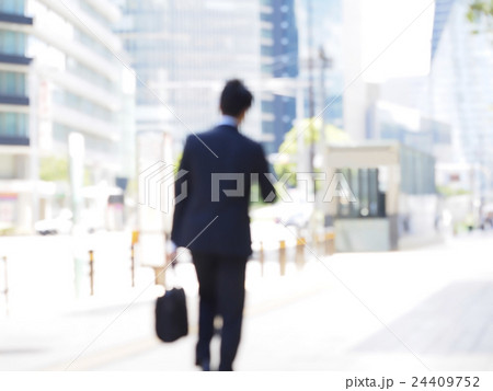 ビジネスマン・ボケ表現 24409752