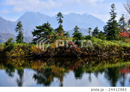 北アルプス 鏡平からの穂高連峰 北アルプス 鏡平からの穂高連峰 24412983