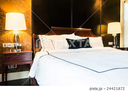Pillow on bed Pillow on bed 24421872
